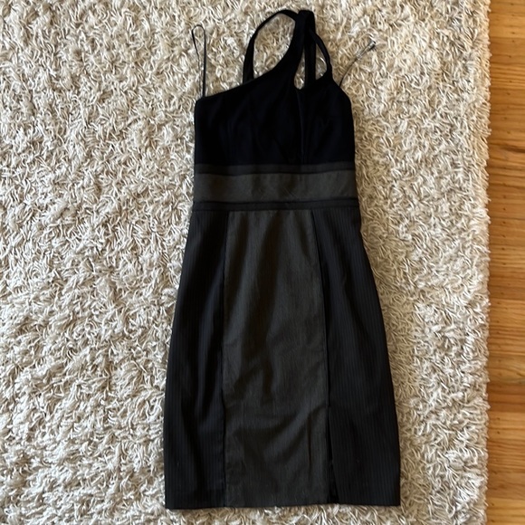 Bebe mini dress black/grey- See pictures for size. - Picture 4 of 10